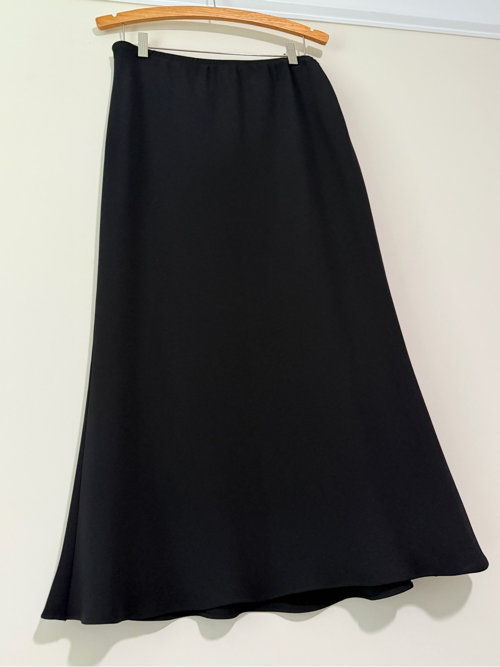 Classic Black Fully Lined Midi Skirt - Picture 5 of 7